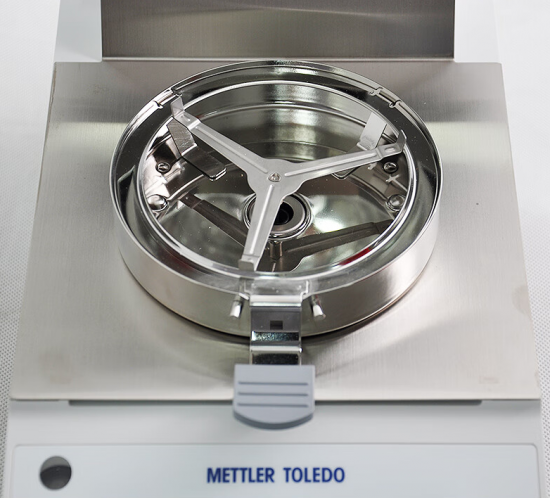 Mettler Toledo Halogen Moisture Analyzer Model HE73 - 3373349